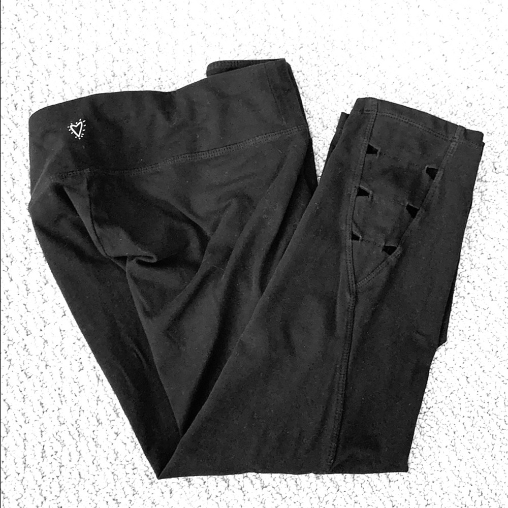 🔥 Betsy Johnson Capri Medium